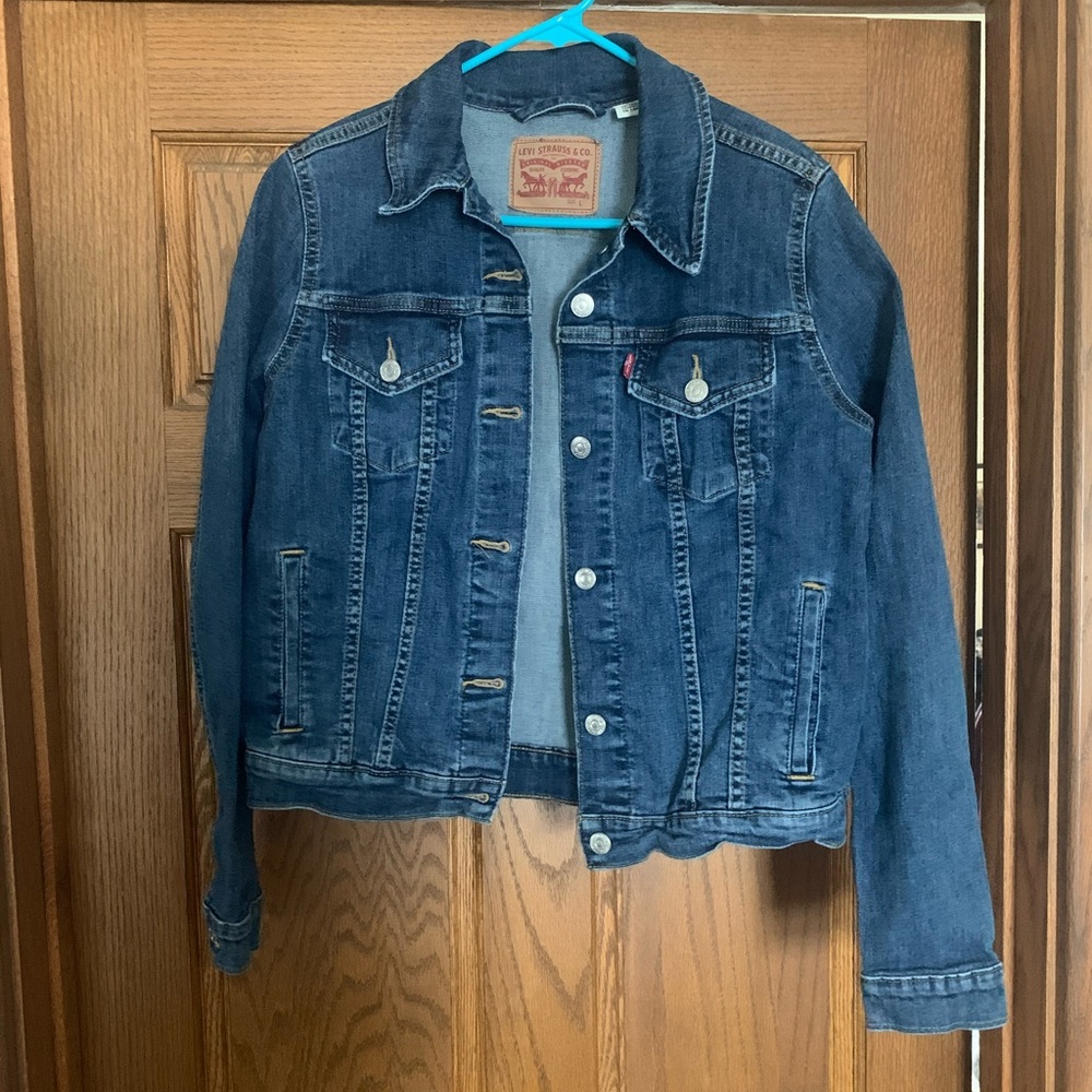 Levi’s women’s jean jacket size large